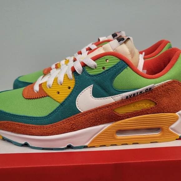 Nike Air Max 90 SE Running Club DC9336-300 Sz 10- Brand New! - Picture 2 of 6